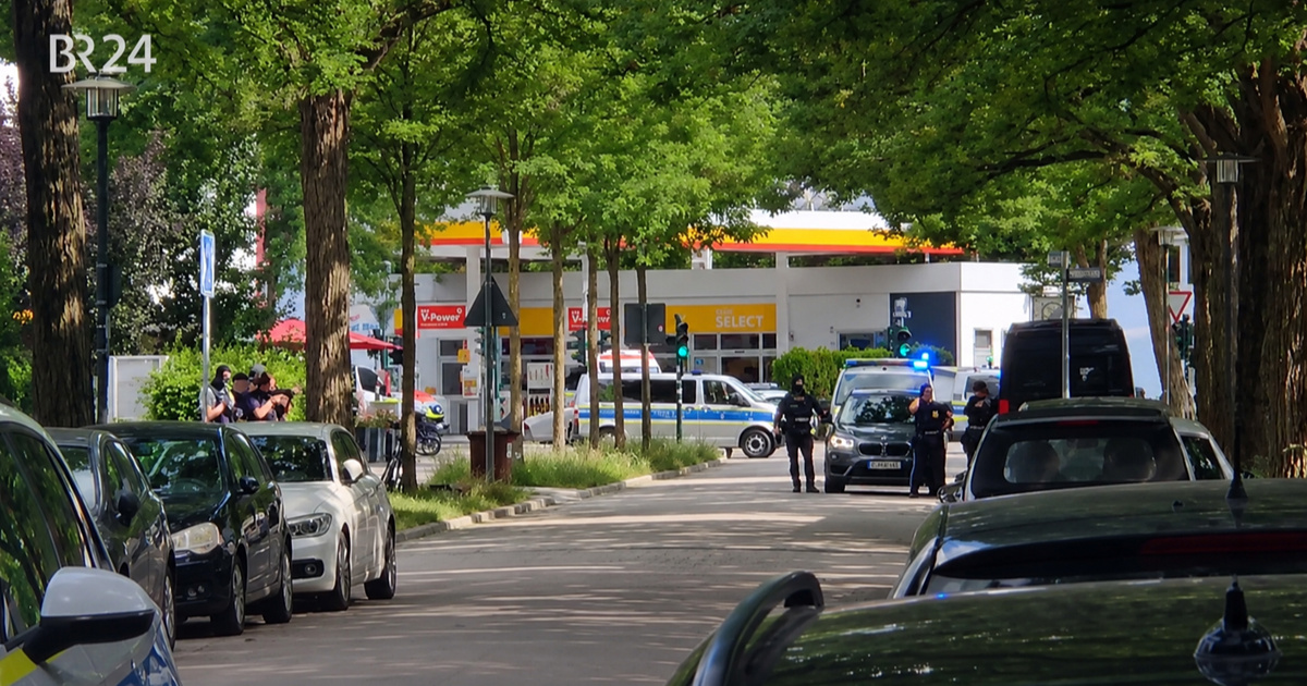 Muškarac preminuo nakon talačke krize u banci u Njemačkoj, uhićen 20-godišnjak