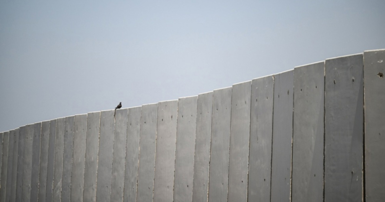 Izrael gradi ogromnu barijeru koja dijeli Gazu na dva dijela