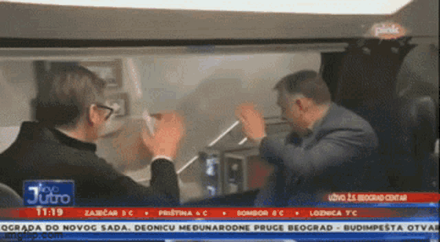 Širi se legendarni video Vučića i Orbana