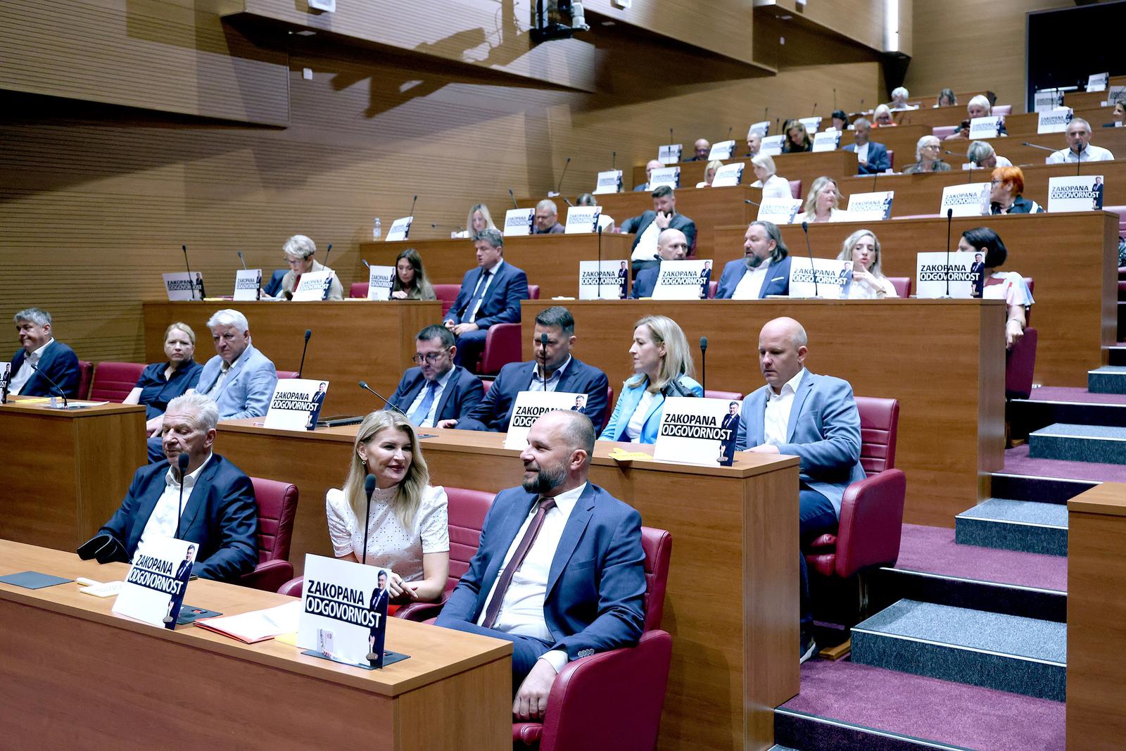 Većina oporbe podržala SDP-ov prijedlog za opoziv Vlade