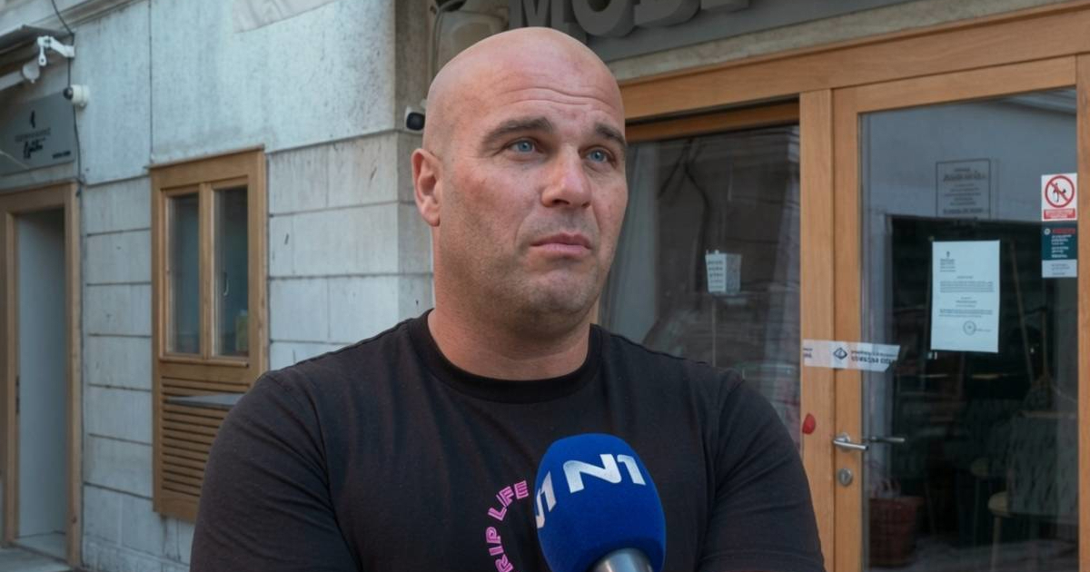 Vlasnik zatvorenog kafića: Inspektori su naručili pivo, konobar im je donio i stol