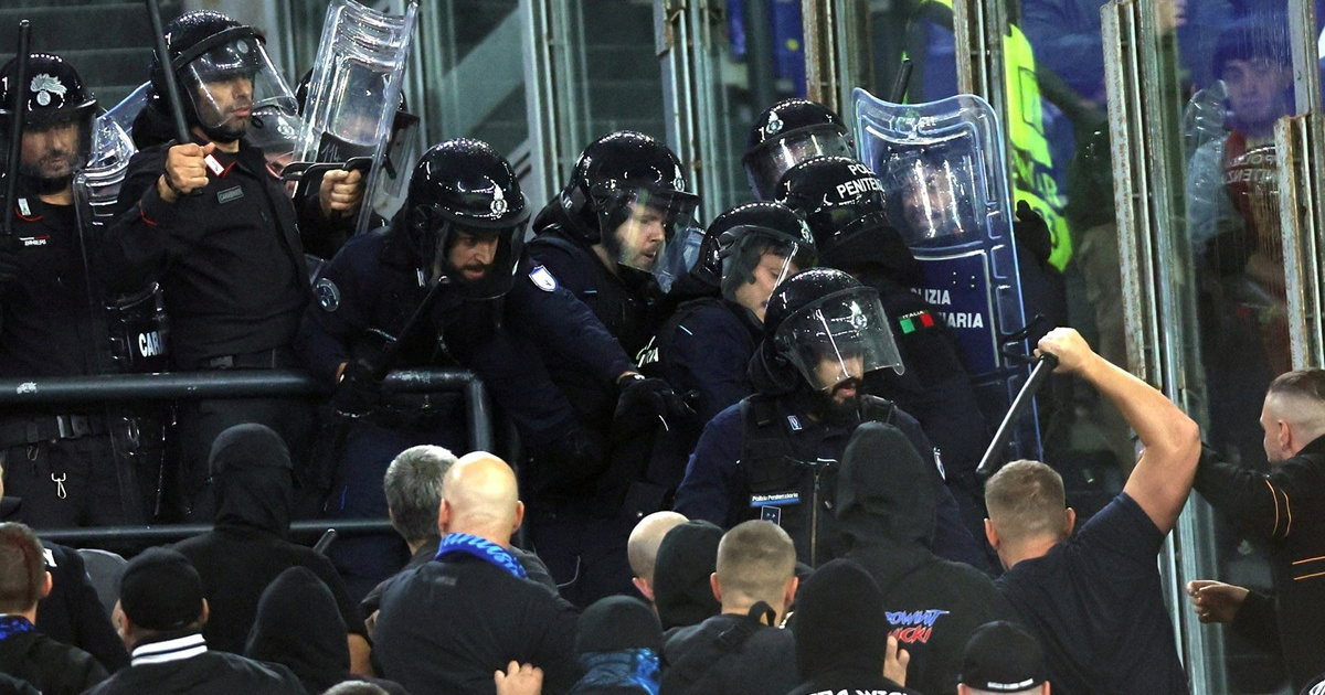 VIDEO Kaos na Olimpicu. Slovački huligani svladali policajce i krenuli na romaniste