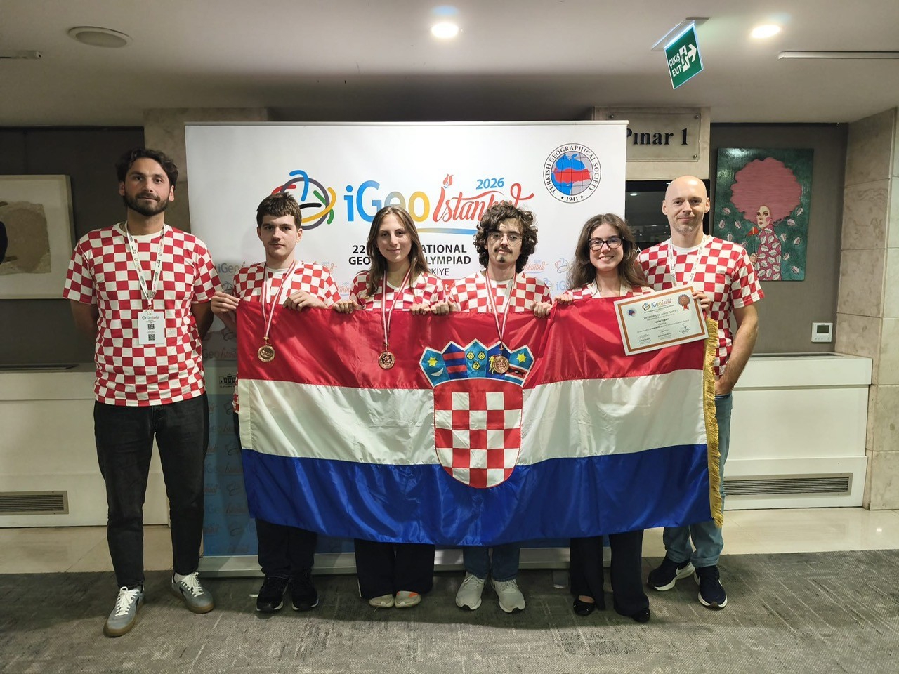 Hrvatski srednjoškolci osvojili 3 brončane medalje na geografskoj olimpijadi