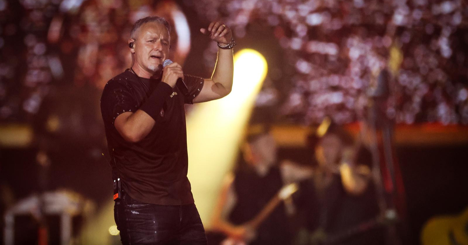 Thompson otvorio koncert "Bojnom Čavoglave" pa se skoro slomio: "Pozdrav herojima"