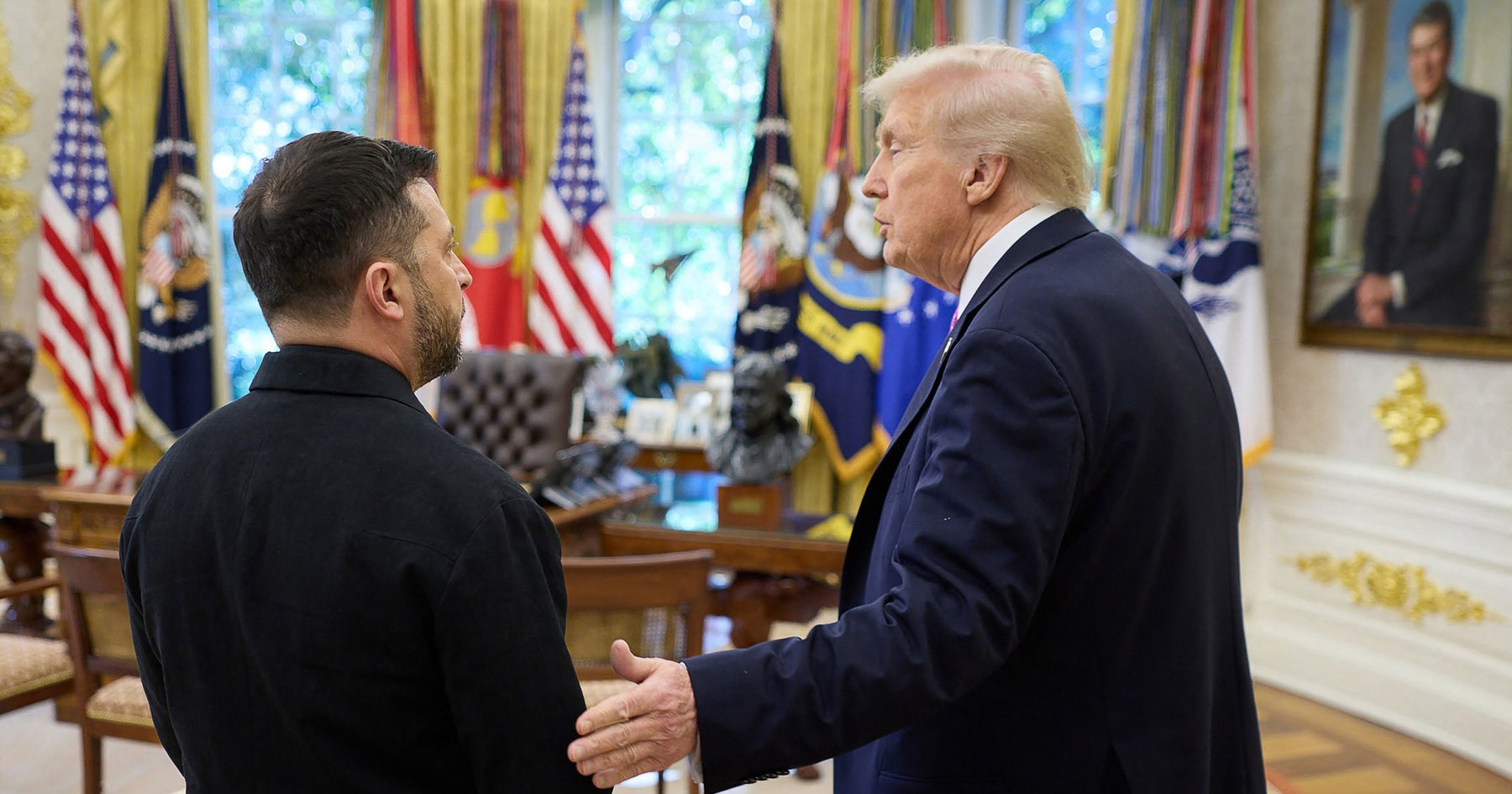 Politico: Zelenski je uspio nemoguće. Uvjerio je Ameriku da može dobiti rat