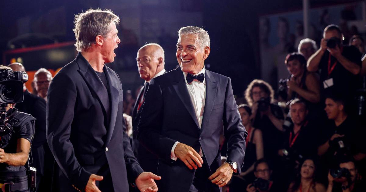 Brad Pitt ismijao Georgea Clooneyja: "Molim vas, ne puštajte ga na plesni podij"