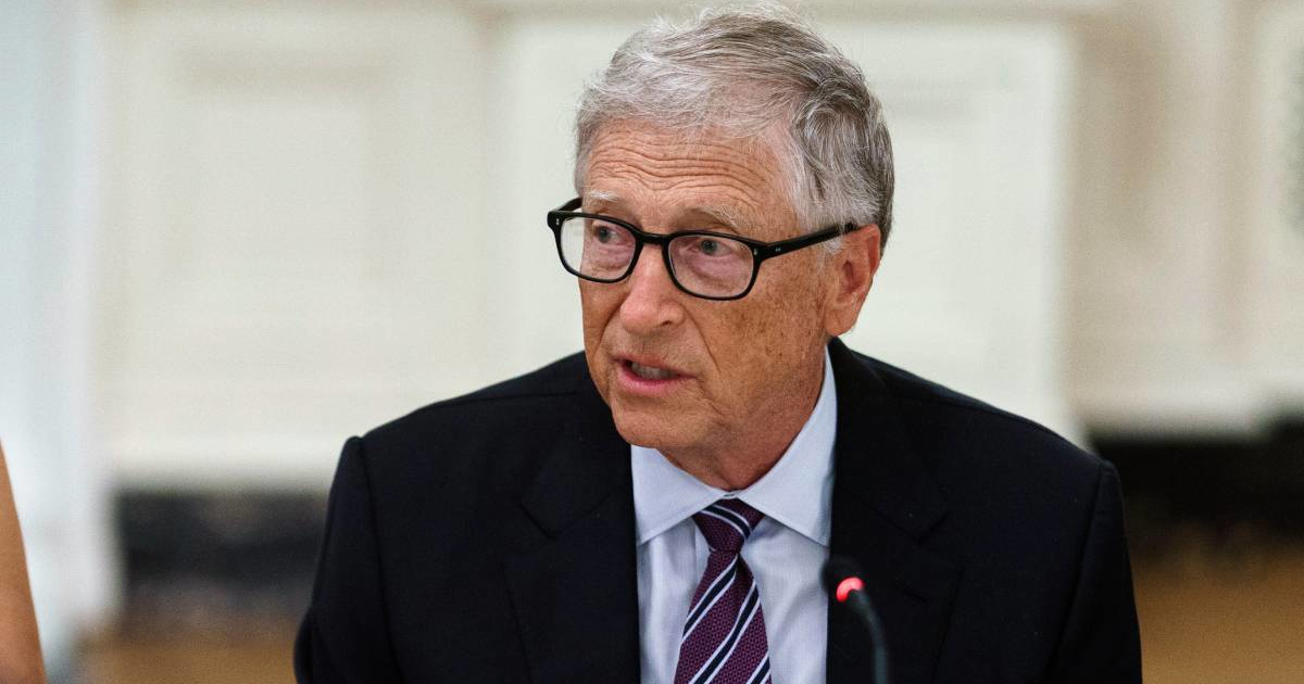 Bill Gates želi stroga ograničenja za AI: "Mogli bismo izgubiti kontrolu"
