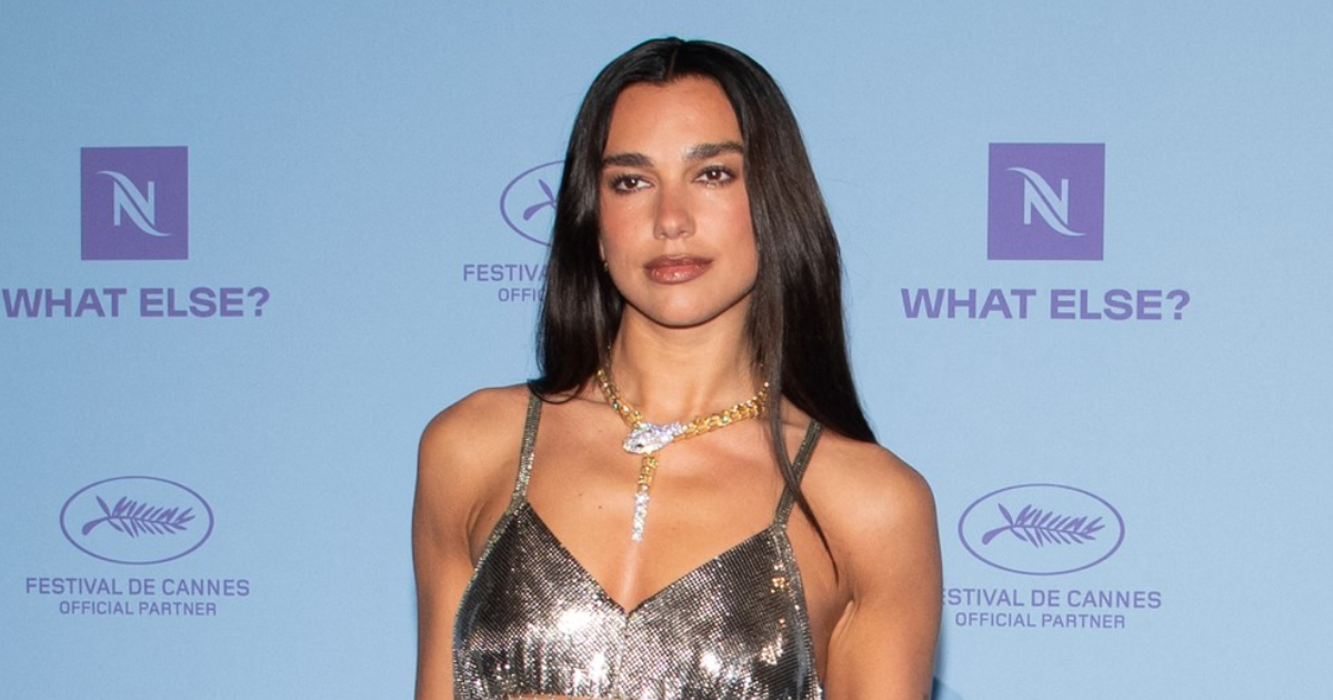 Dua Lipa u Cannesu pokazala mini haljinu koja je ukrala poglede