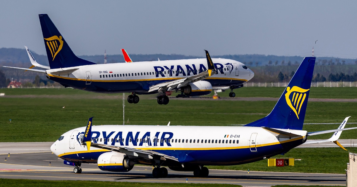 Ryanair roditeljima naplaćuje da sjede uz djecu. B