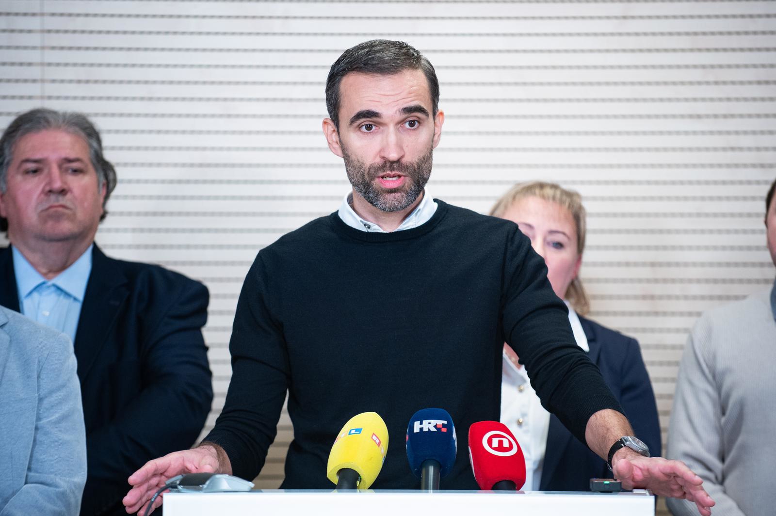 Krenuli pregovori Vlade i sindikata javnih službi. "Tražimo rast osnovice od 9 posto"