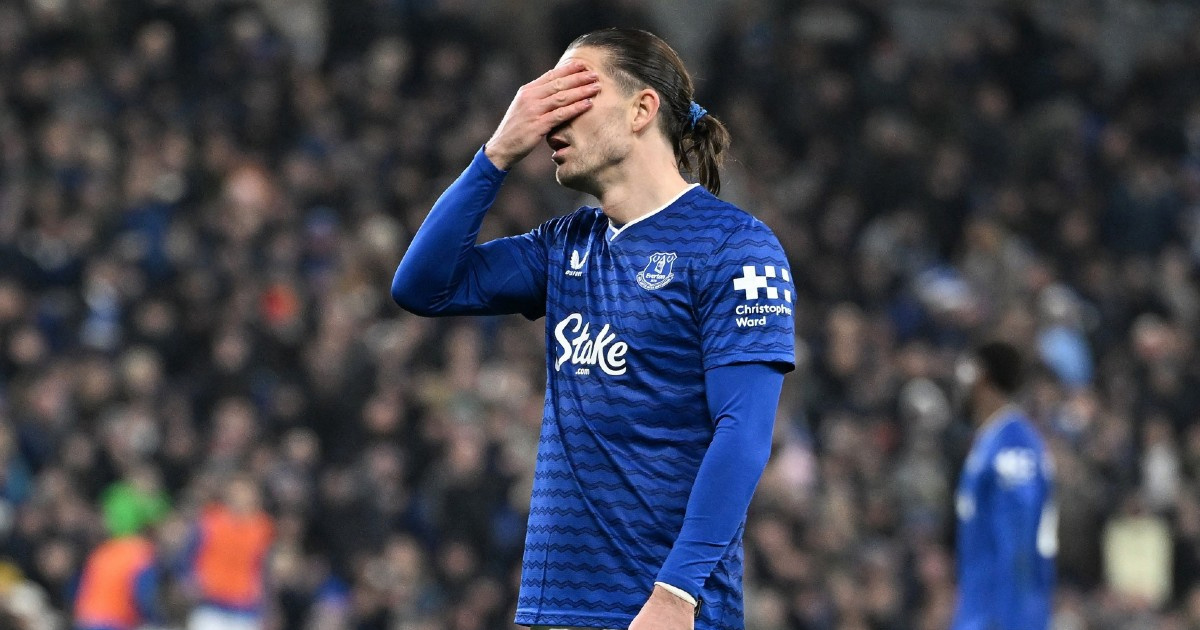 Grealish izbačen iz momčadi Evertona