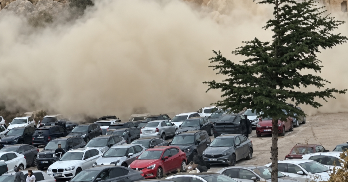 VIDEO Stijena se odlomila i pala na ljude u Turskoj. Dvoje mrtvih