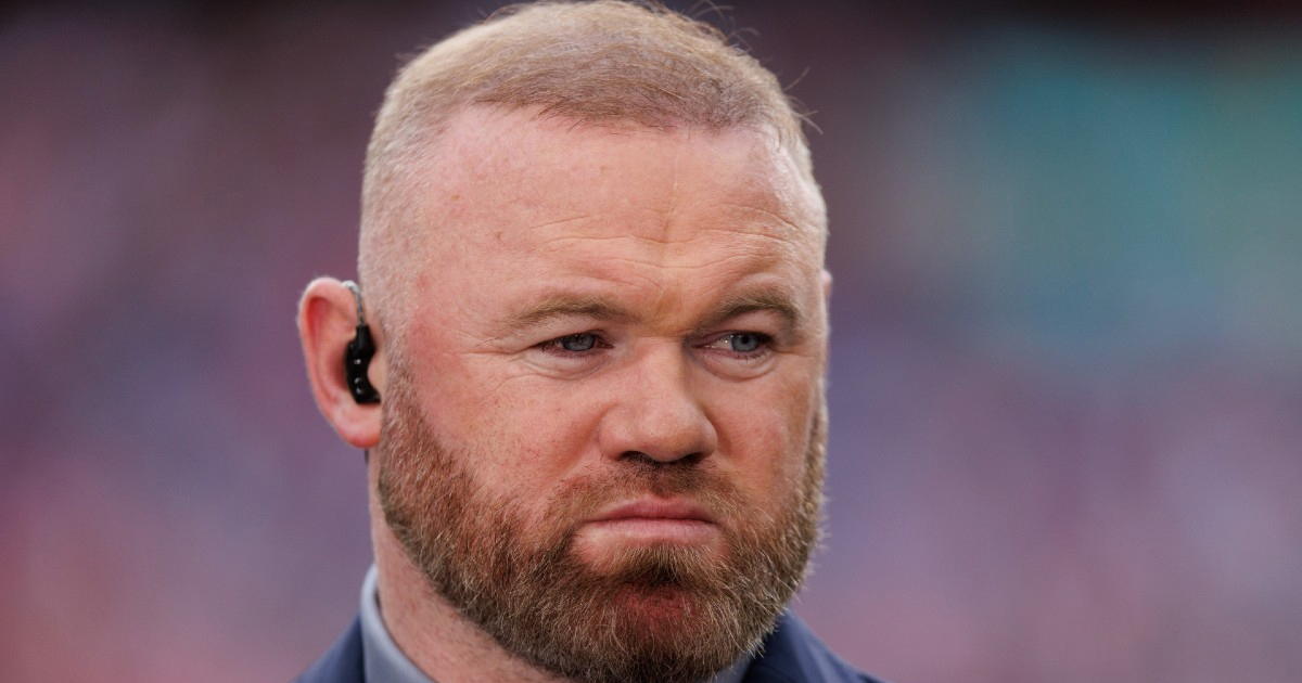 Rooney snimao prilog s engleskim golmanom pa pao. Ozlijedio se, prijeti mu operacija
