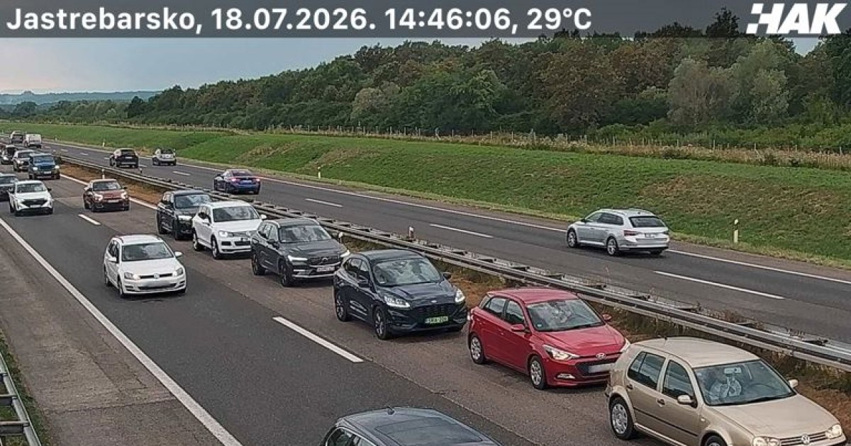 Gužve prema moru od ranog jutra, kolone i zastoji na autocestama