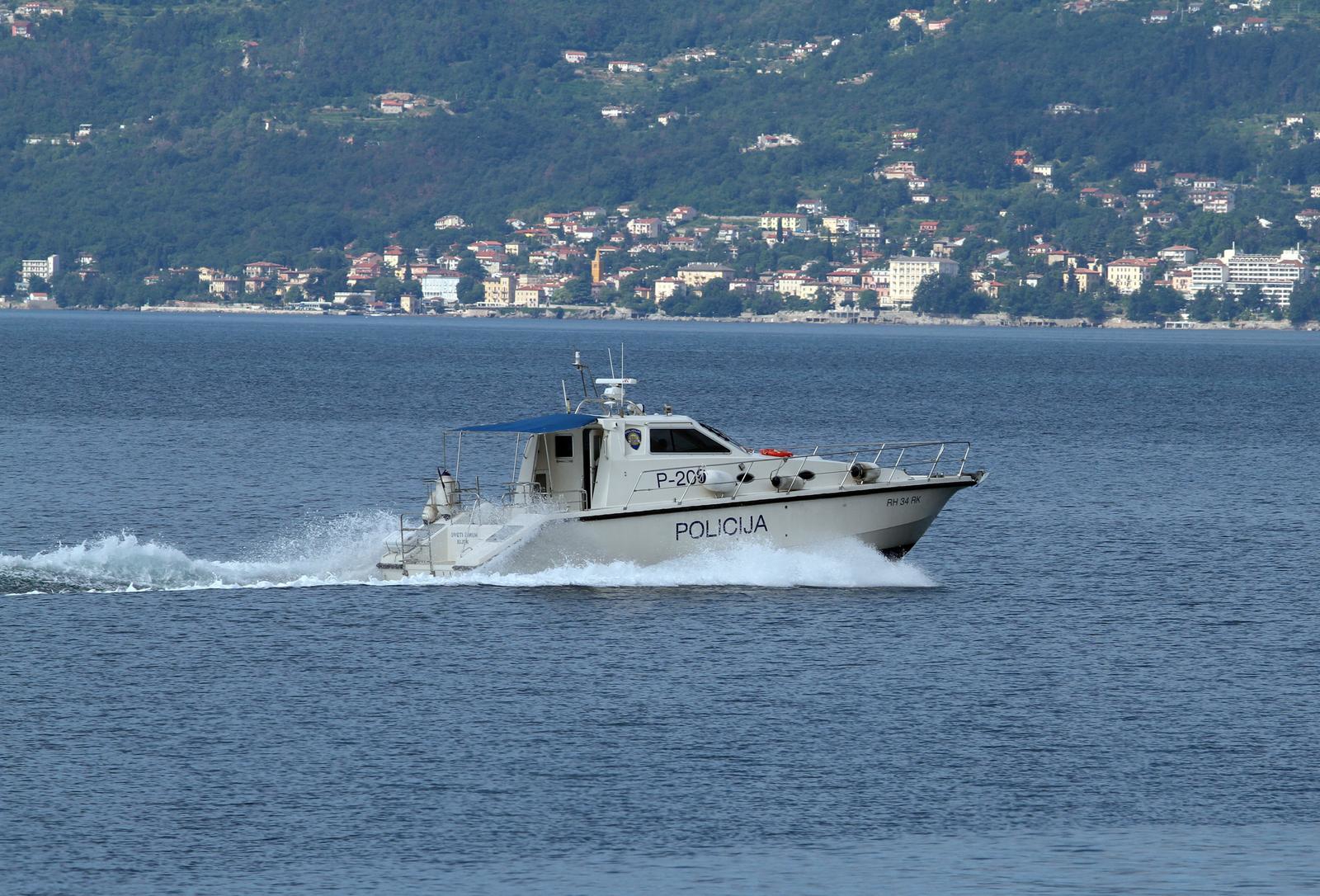 Akcija policije u riječkom akvatoriju, naplaćeno 4563 eura kazni