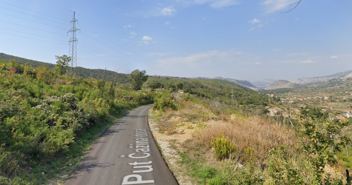 Prometna nesreća kod Omiša, poginula jedna osoba