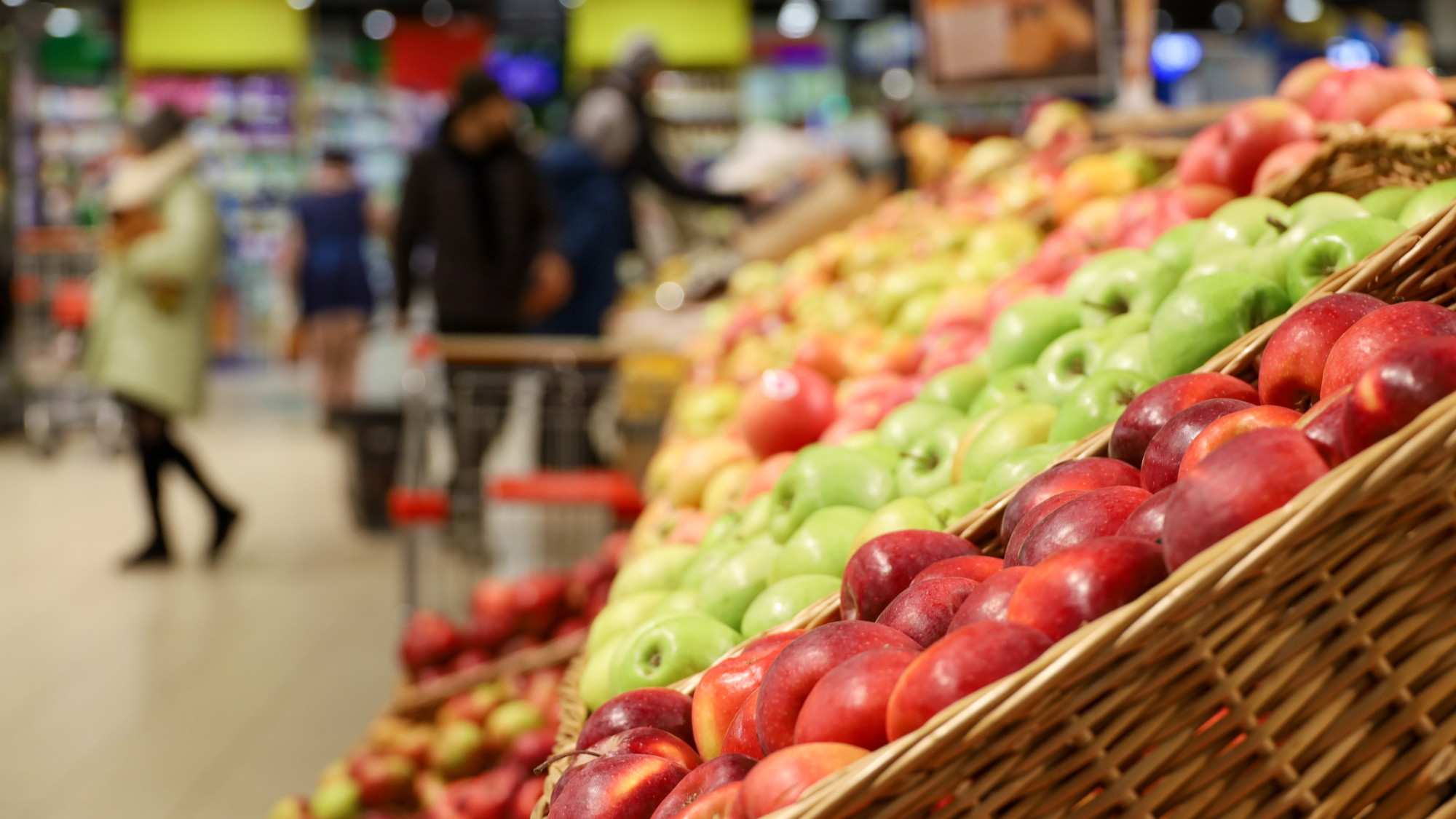8 namirnica koje ne morate kupovati organske, kažu nutricion