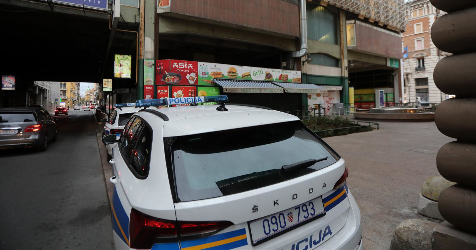 Pijani Česi vrijeđali policajce u Rijeci, dobili po 15 dana zatvora