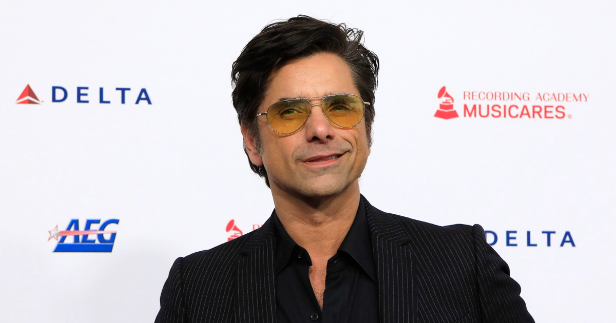 John Stamos pozirao gol za 63. rođendan