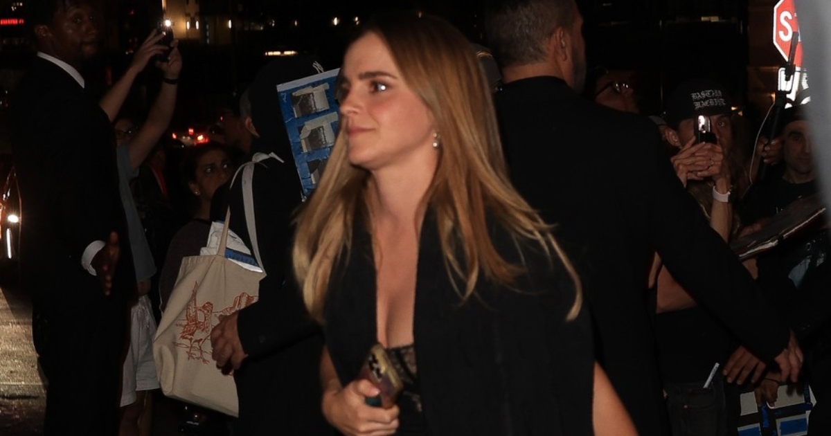 Emma Watson ukrala poglede u izazovnoj haljini