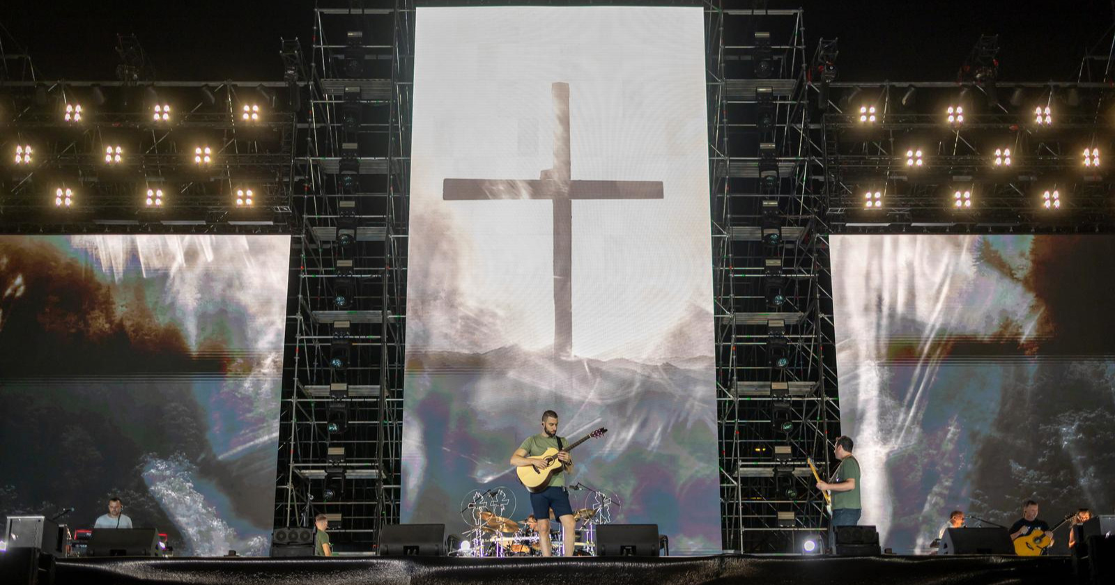 FOTO Sve je spremno za Thompsonov koncert, pogledajte ogromnu pozornicu