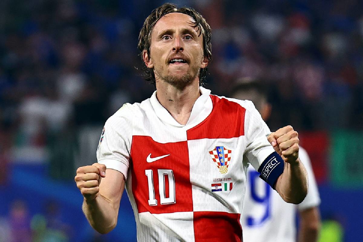 ANKETA Podržavate li Modrićevu odluku da ostane u reprezentaciji?