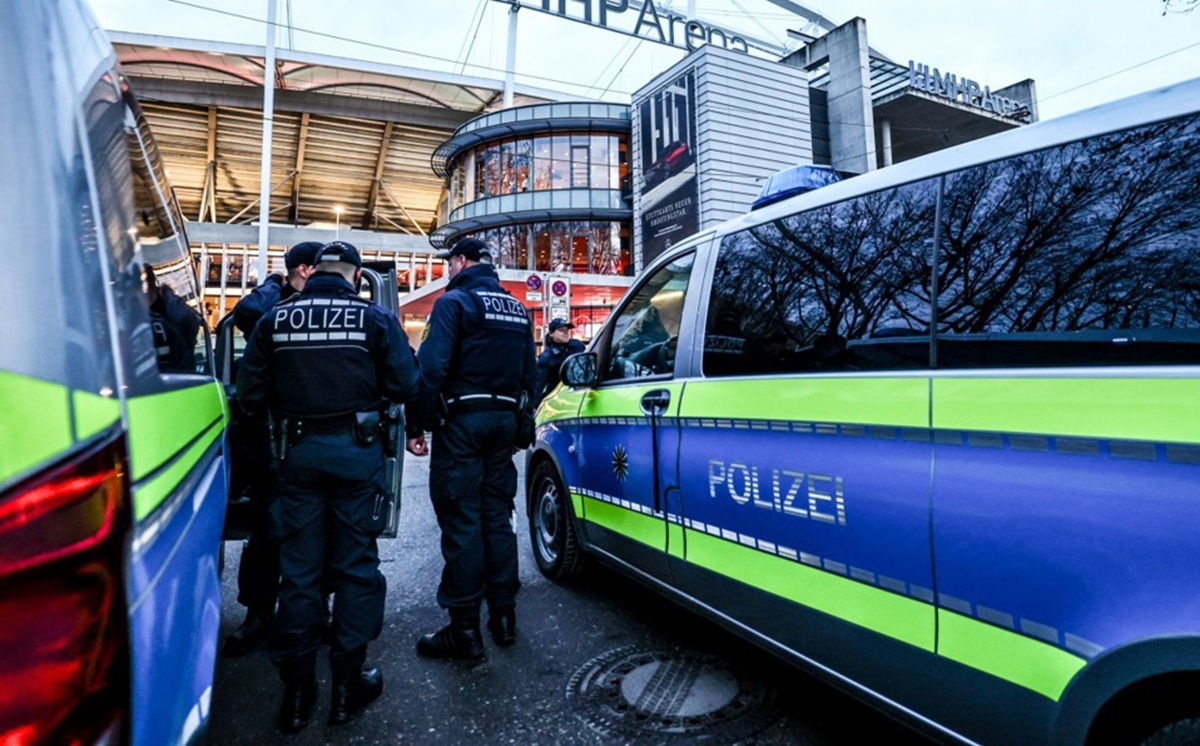 Napad nožem u Stuttgartu. Žena teško ozlijeđena, napadač u bijegu