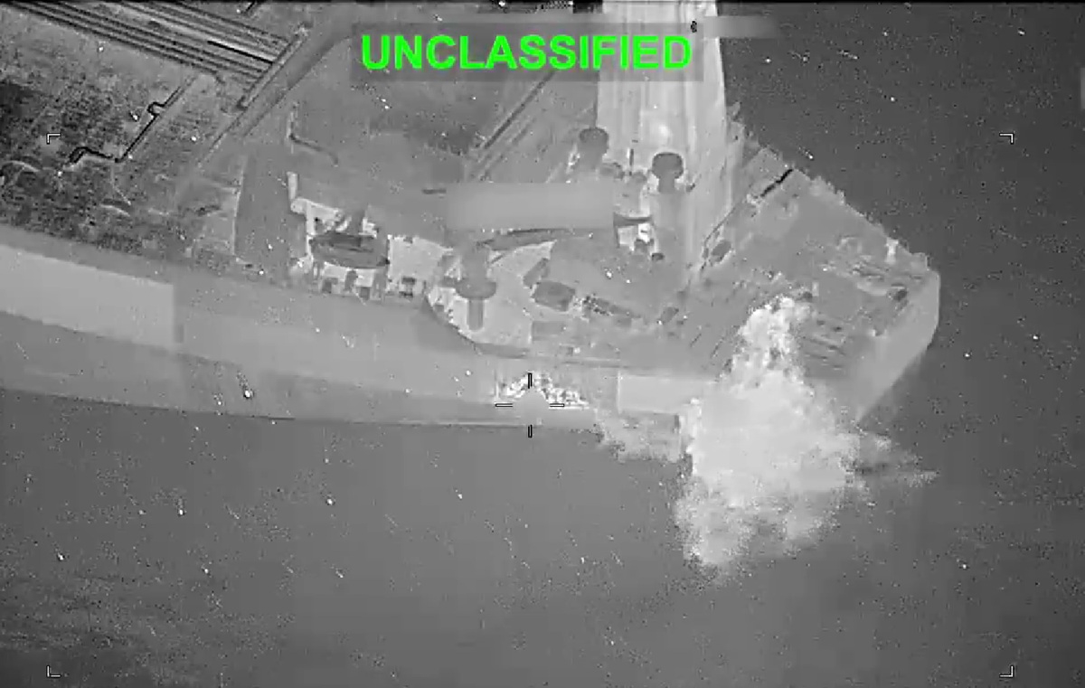 VIDEO Američka vojska projektilom pogodila tanker koji je plovio prema Iranu