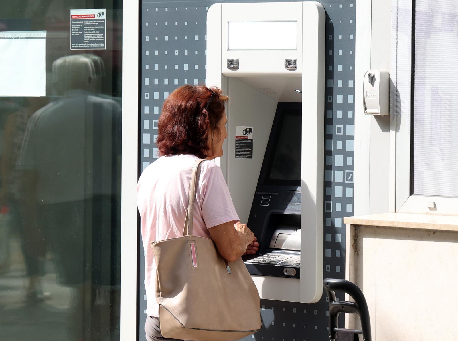 Objavljeno koliko će narasti mirovine nakon usklađenja