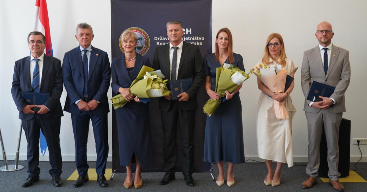 Šestero novih državnih odvjetnika prisegnulo pred Turudićem