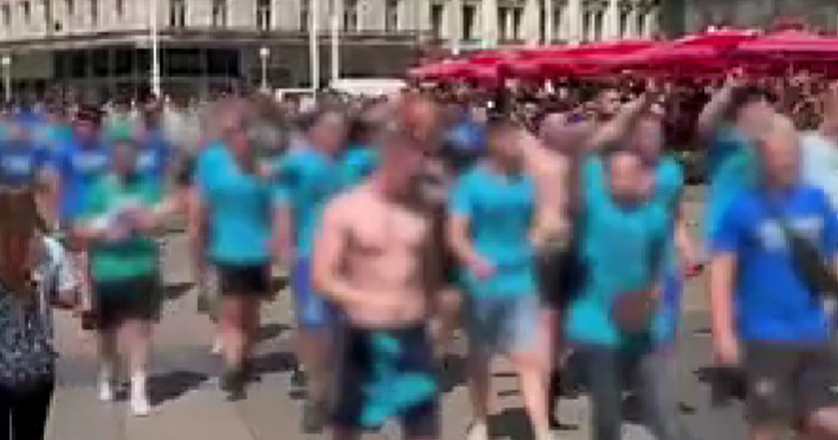 VIDEO Maturanti na Jelačićevom trgu skandirali 