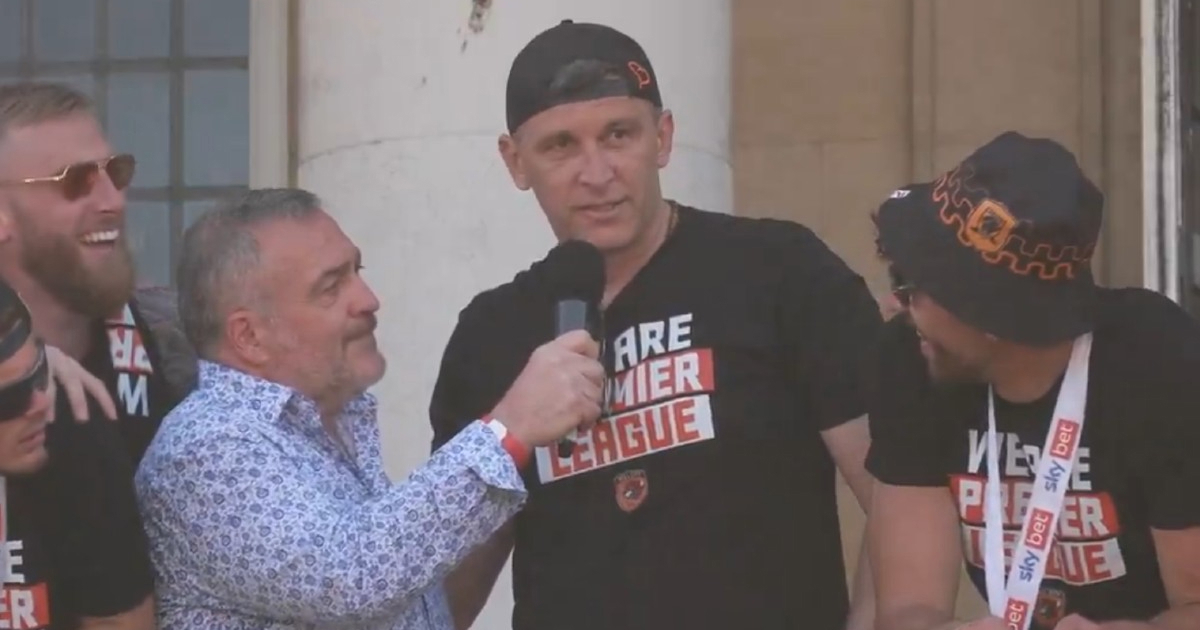 Jakirović: Imao sam zadatak da Hull ostane u ligi. Nisam uspio, idemo u Premier ligu