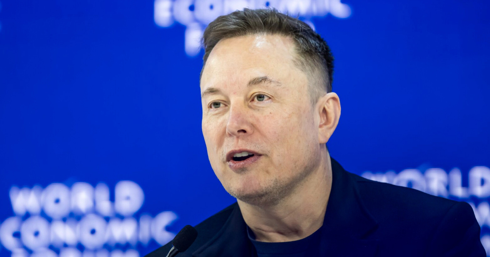 Musk napao čelnicu francuskih Zelenih: "Zahtijevam da je ušutkaju"