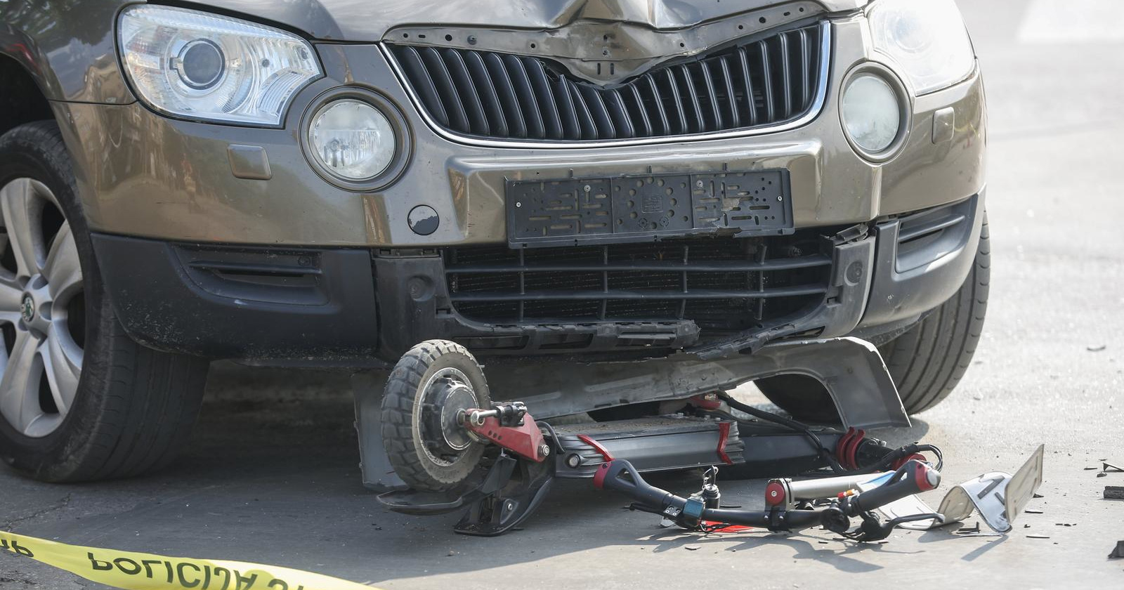 Policija upozorava: Djeca mlađa od 14 godina ne smiju voziti romobile