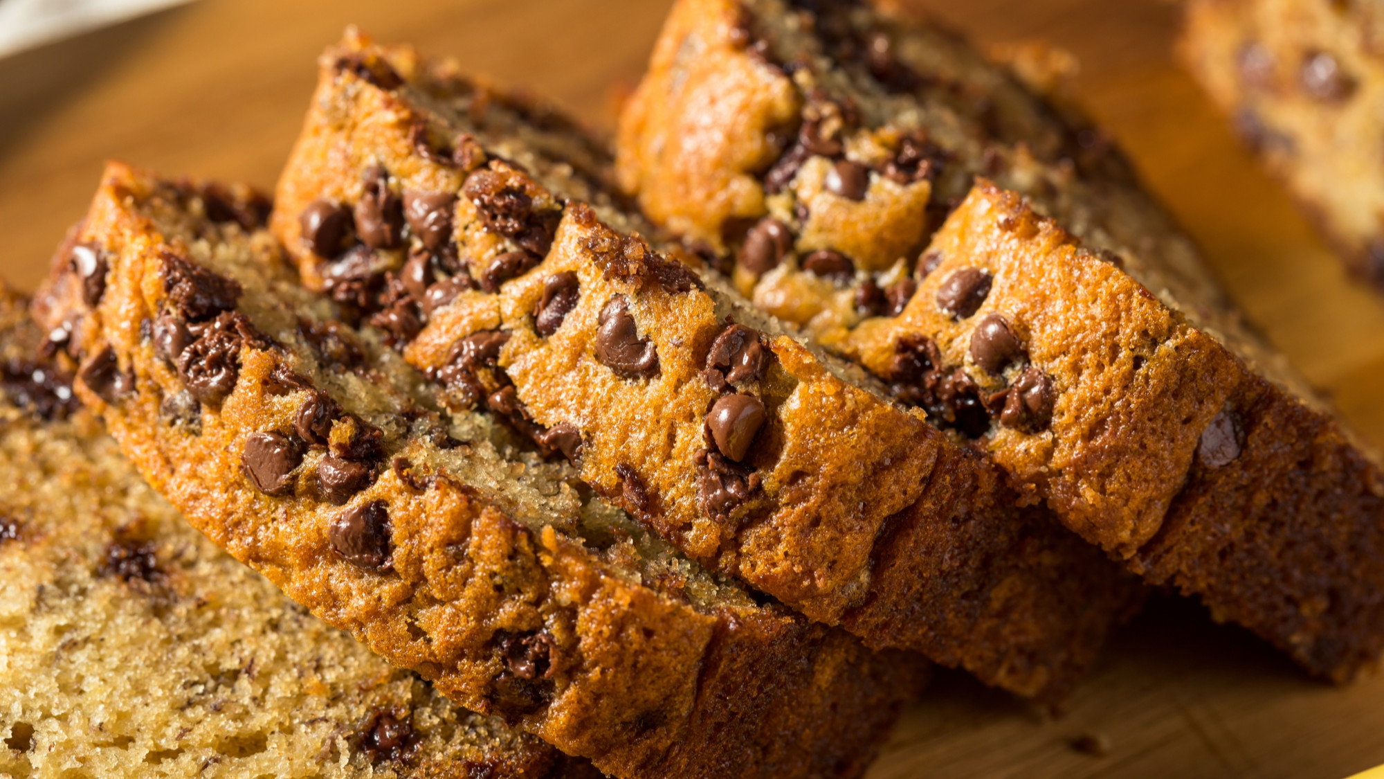 U banana bread ide puno šećera - zamijenite ga sastojkom koji mu daje i sočnost