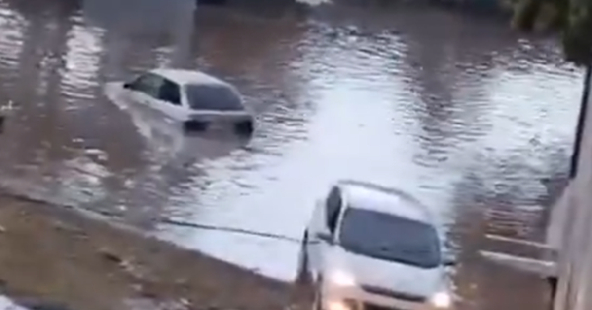 VIDEO Ruski grad pod izvanrednim stanjem nakon jake oluje. Poginula jedna osoba
