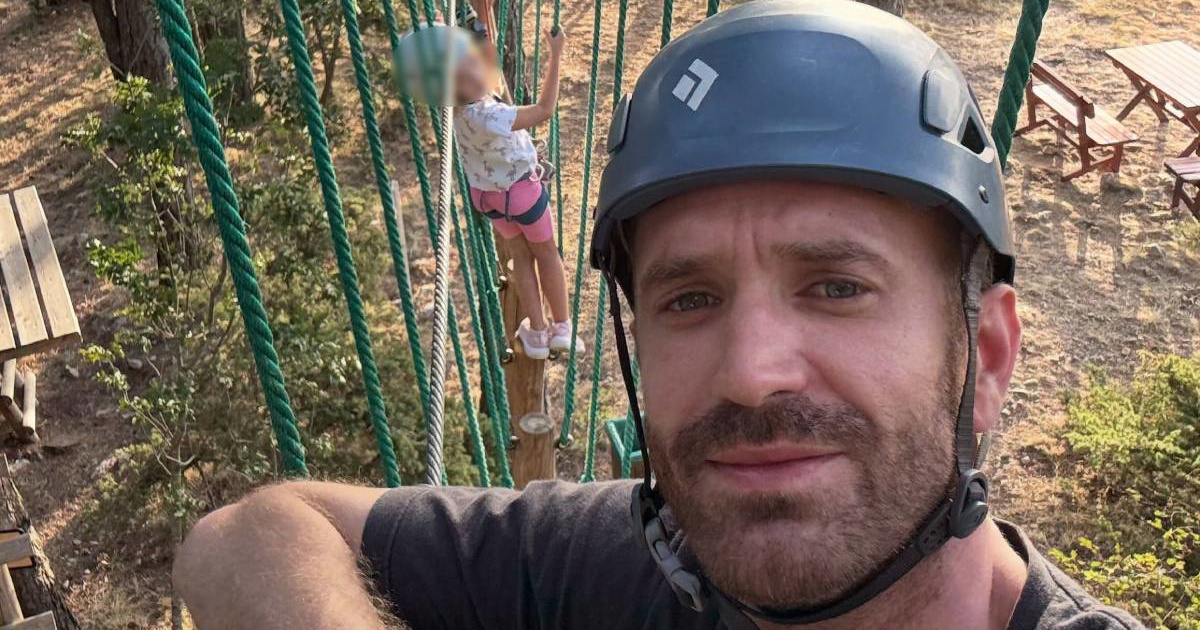 Momčilo Otašević pokazao kako provodi vrijeme s djecom u Crnoj Gori