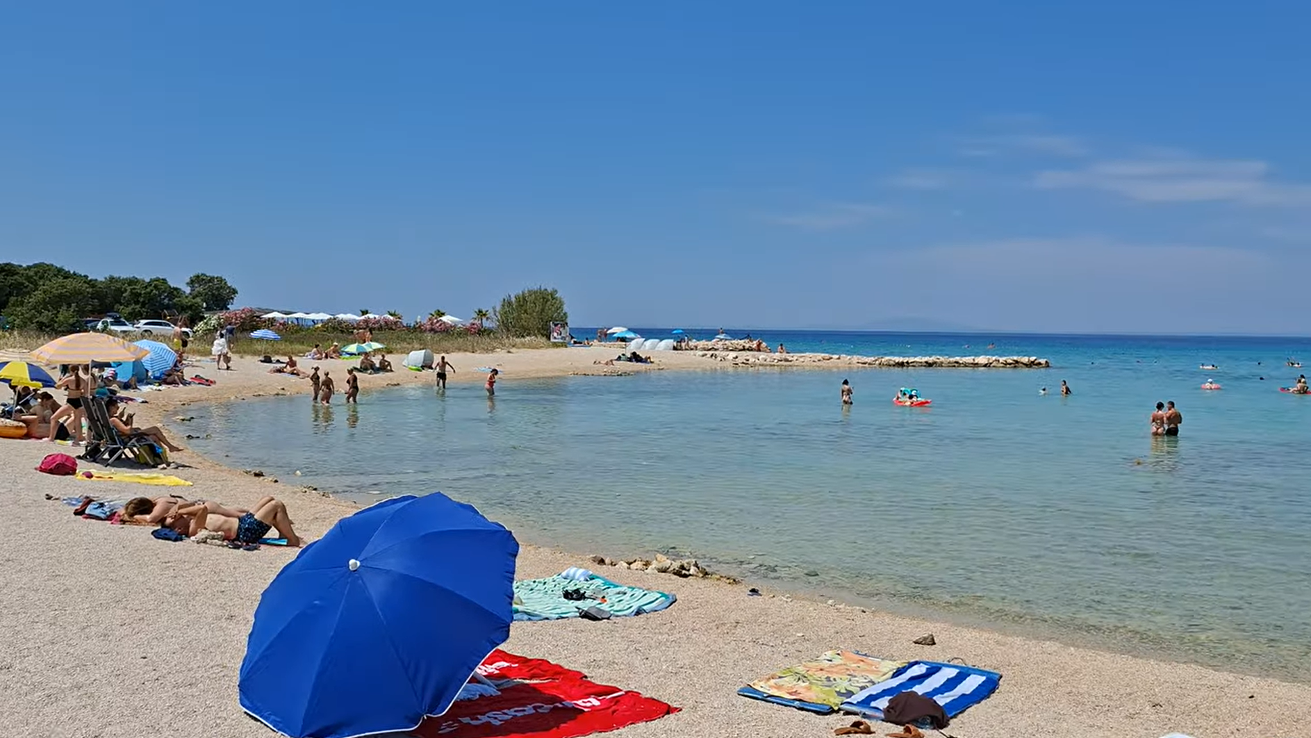 Spasili čovjeka na plaži u Novalji: Reanimirali ga 40 minuta, uspjeli mu vratiti puls