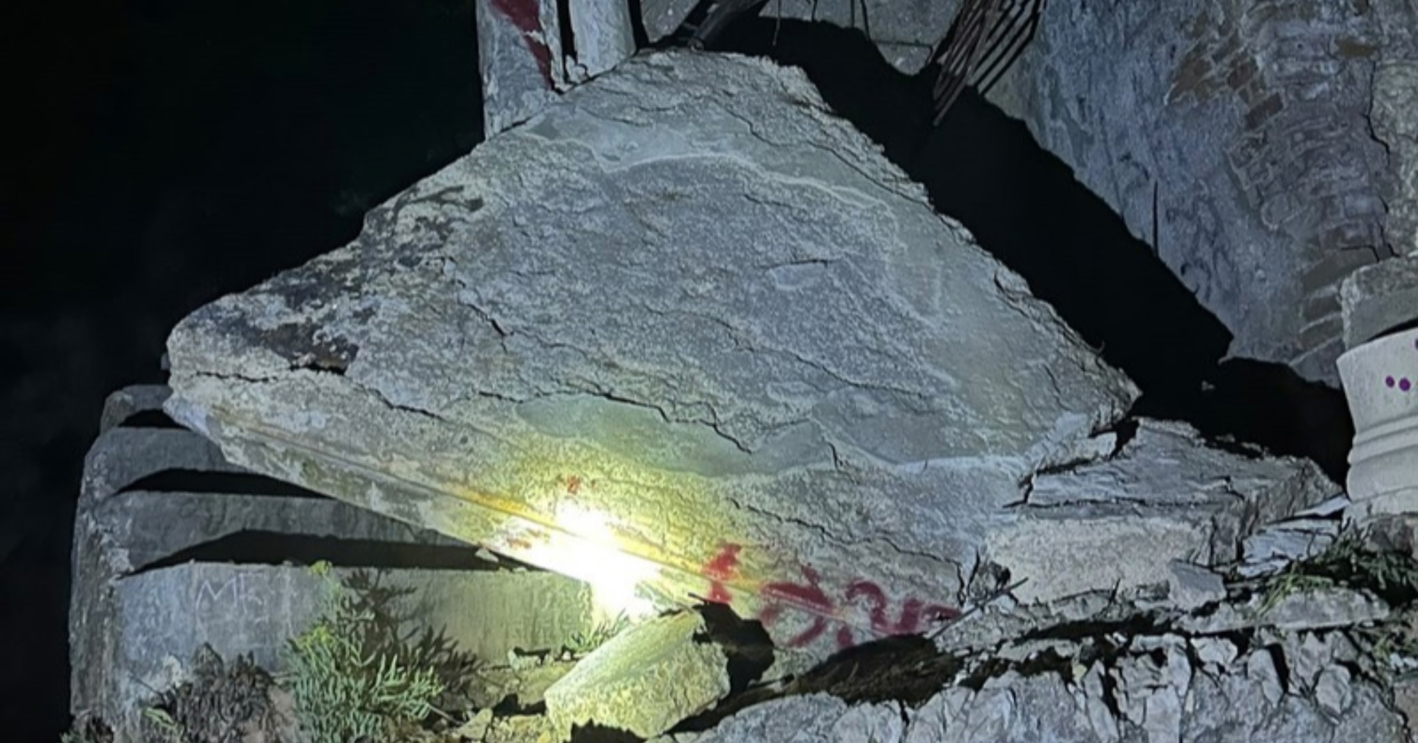 FOTO Četvero maloljetnika bila na betonskoj ploči koja se urušila u Rijeci