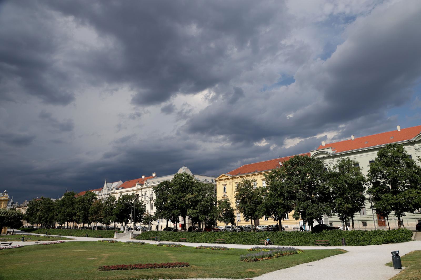 Danas do 36°C, a navečer stiže promjena: Mogući jaki pljuskovi i grmljavina