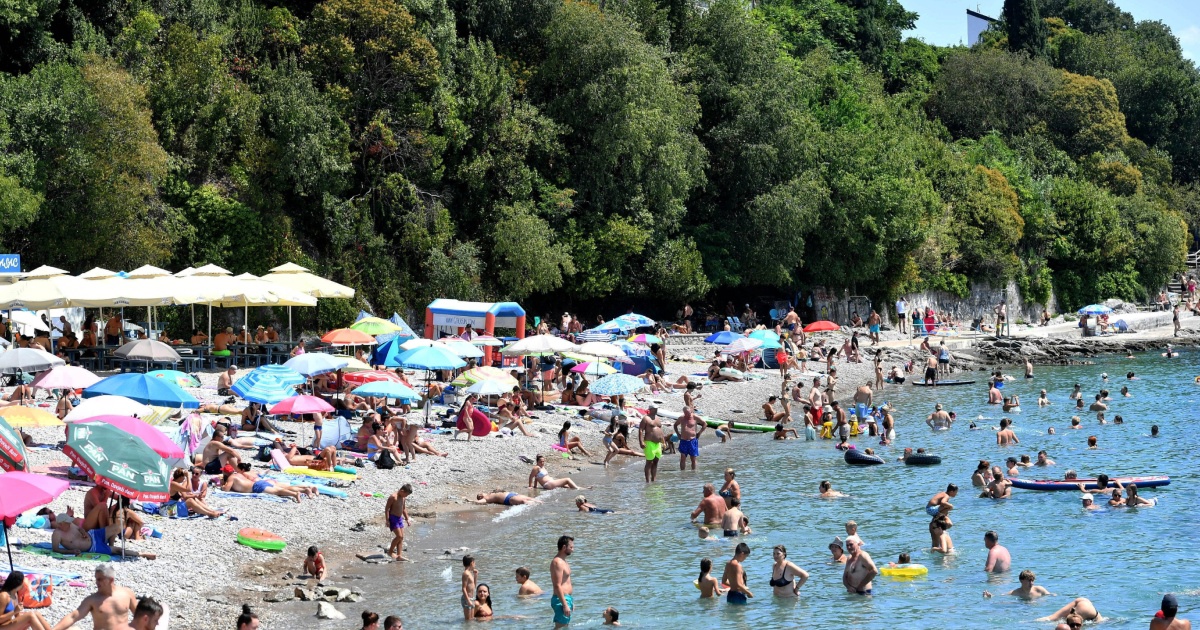 FOTO Riječanima je danas baš vruće 🥵