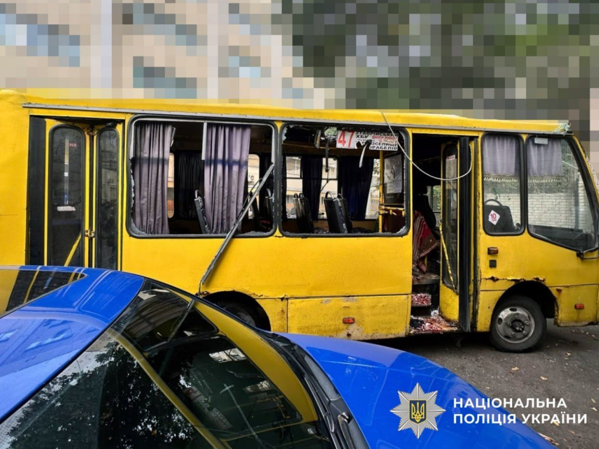 Rusi u napadu na Herson pogodili autobus i ubili četvero ljudi