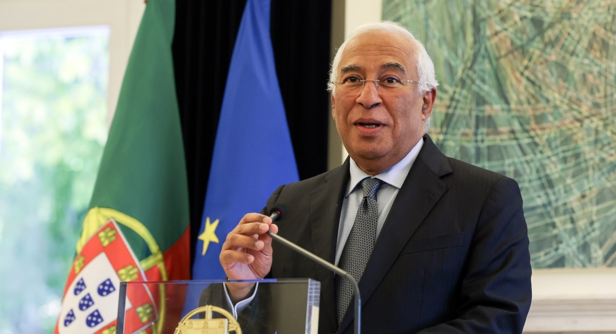 O primeiro-ministro português demitiu-se devido à corrupção no governo, novas eleições são convocadas