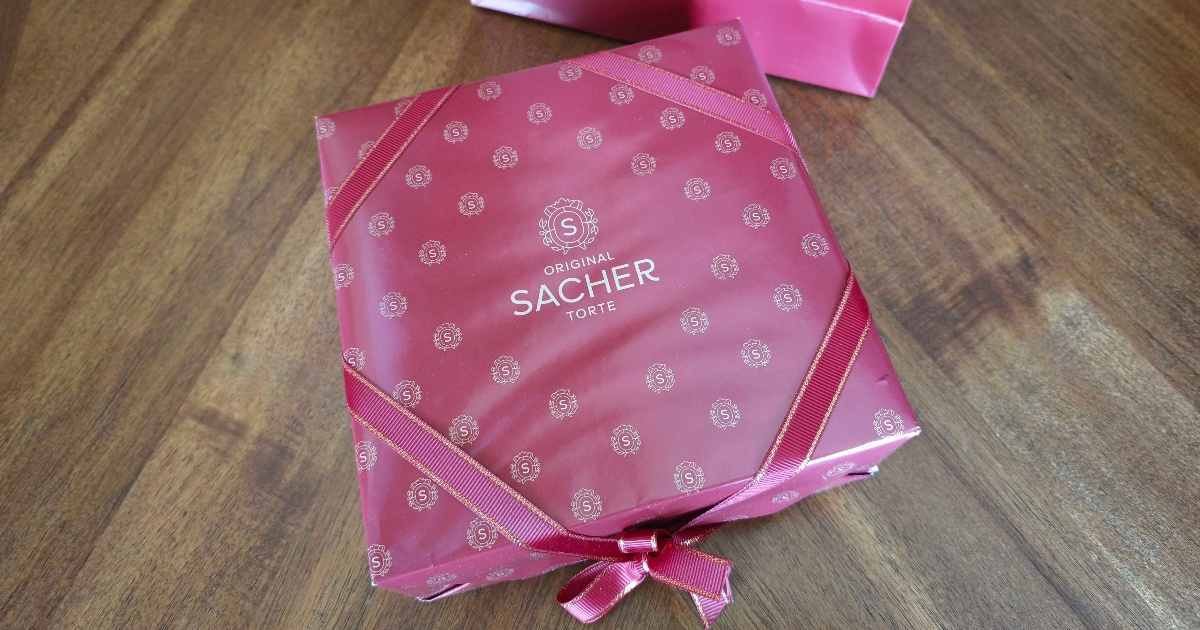 FOTO Platili smo 60 eura za originalnu Sacher tortu. Je li v