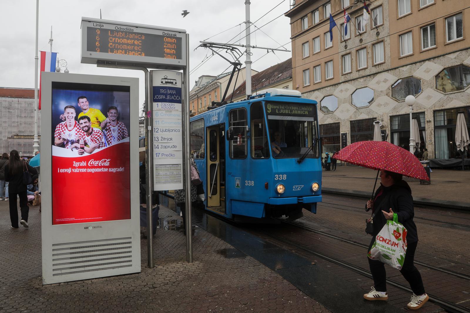 Zastoj u Ulici kneza Mislava u Zagrebu, tramvaji 9 i 13 voze preusmjereno