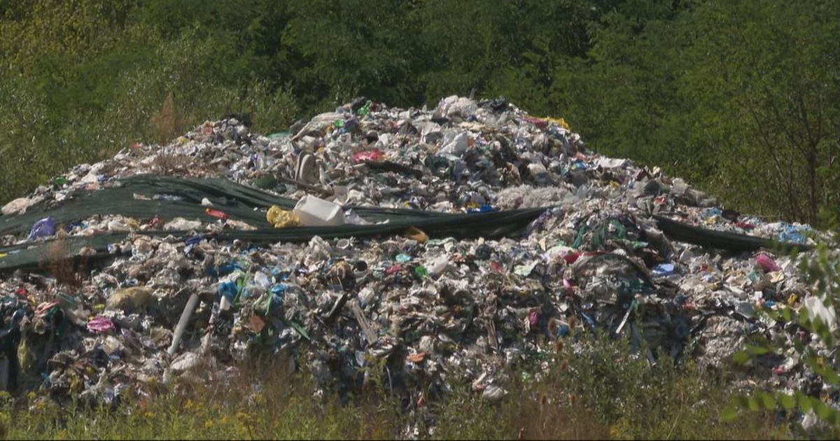 Propala firma u Gornjem Hrastovcu, ostalo 1500 tona plastike. Mještani: Širi se smrad