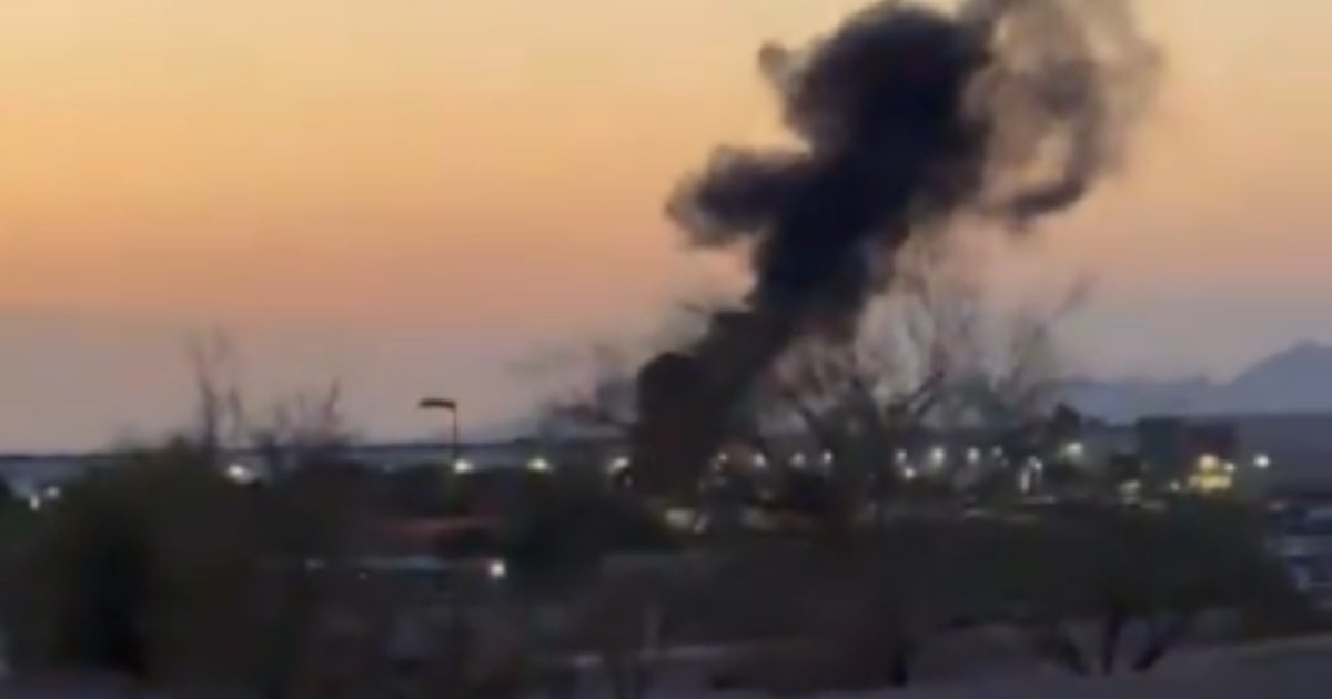 VIDEO Mali avion srušio se kod aerodroma u Arizoni. Jedna osoba poginula