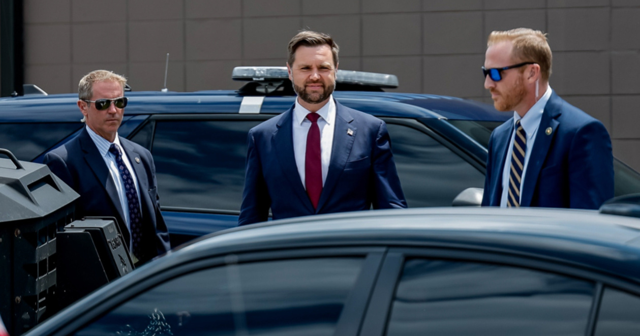 Objavljeni detalji o putovanjima JD Vancea, agent Tajne službe suspendiran