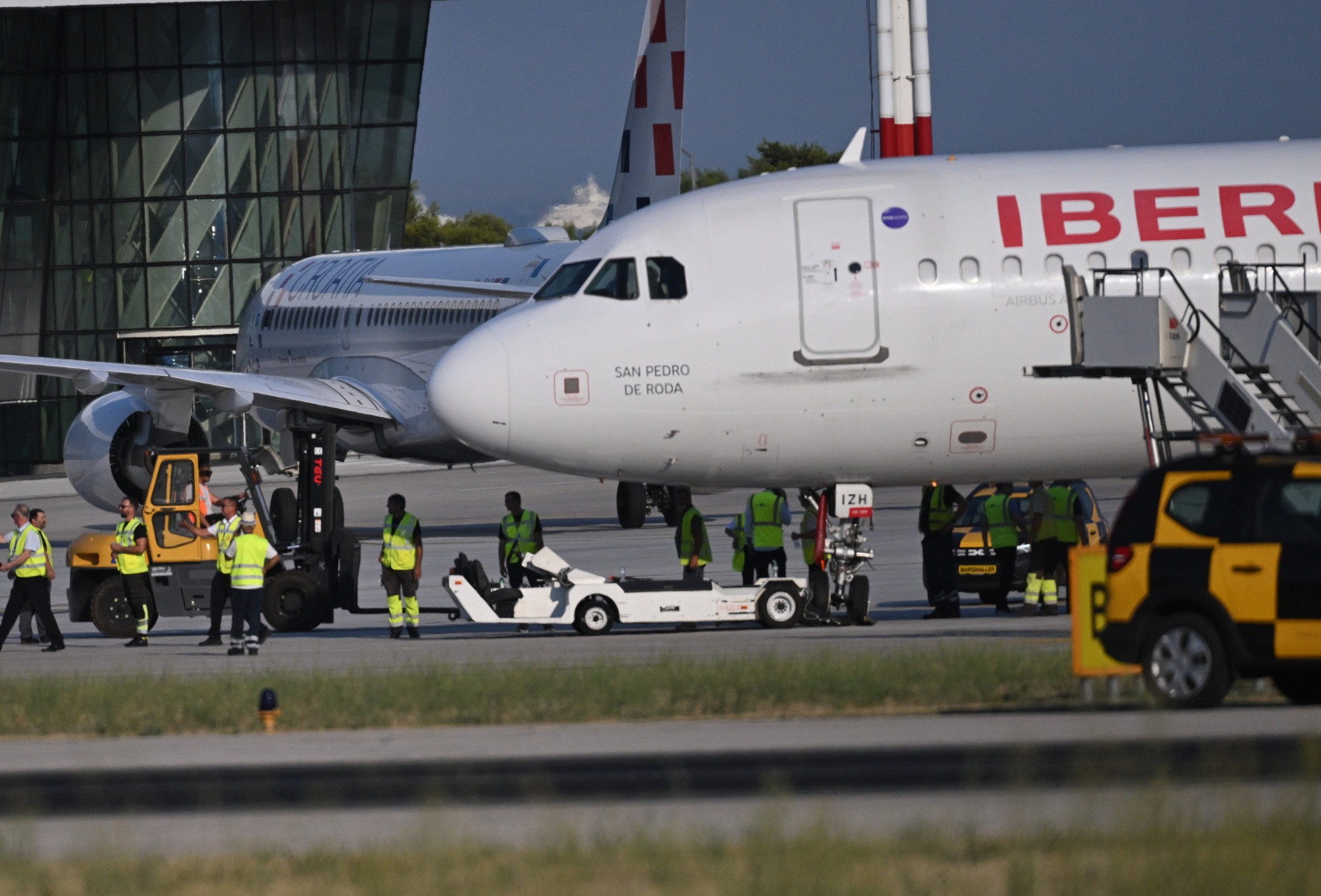 Avionu Iberije u Splitu pukla guma pri slijetanju, pokrenuta istraga