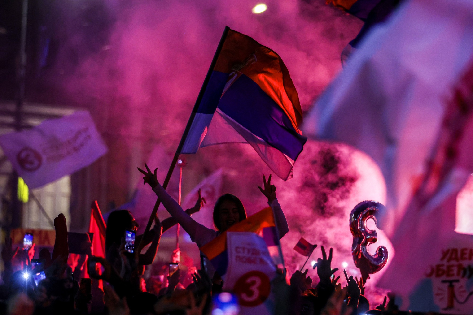 Srbija pred povijesnim izborima. Studenti okupili 150.000 ljudi u Beogradu
